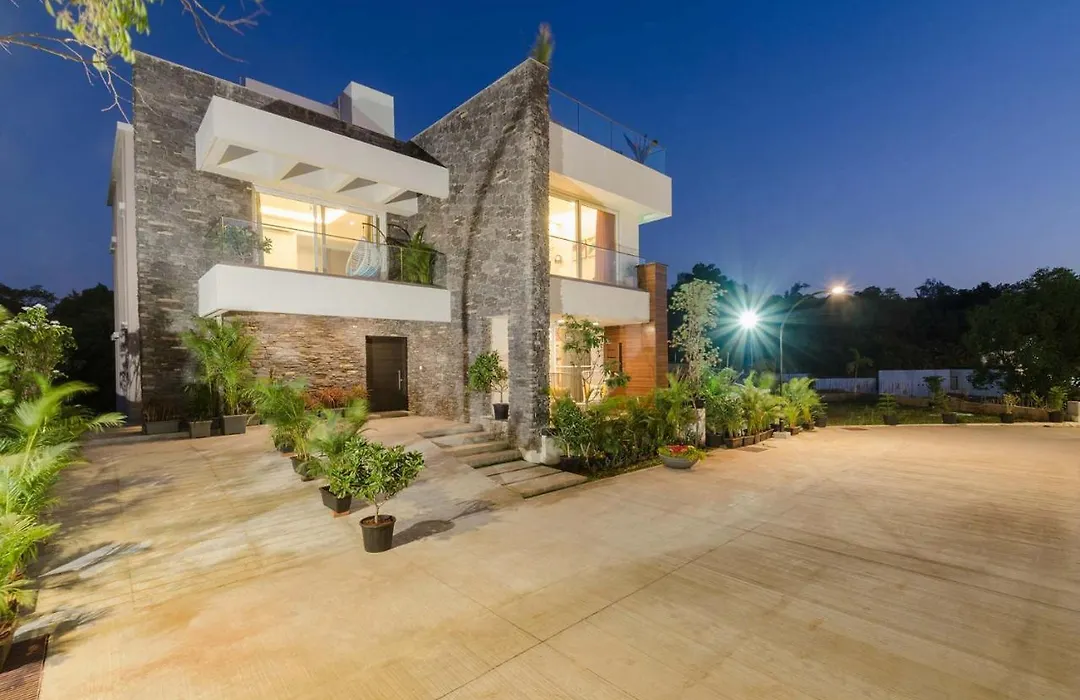 Verde Villa By Veo, Stayvista - 4Bhk With Pool Table & Jacuzzi-1
